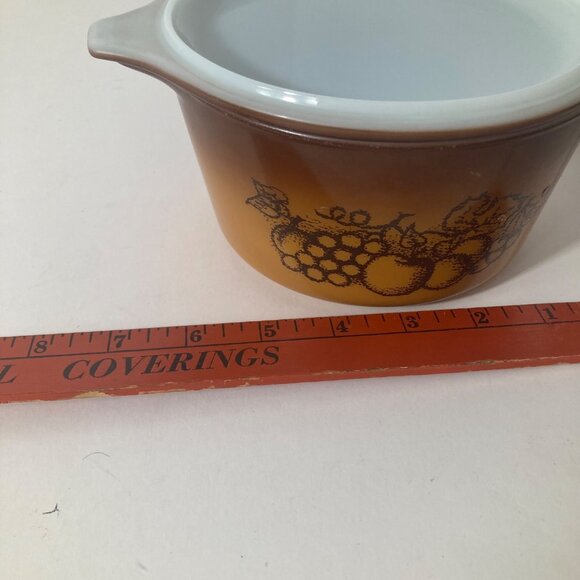 Vintage Pyrex Old Orchard 473 1 Qt Brown Covered Baking Dish Chip & scratches - Picture 12 of 13
